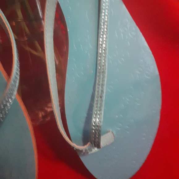 Slippers - Picture 4 of 4